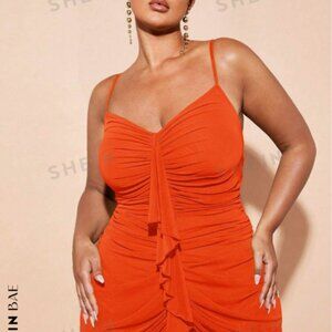 SHEIN BAE Plus Size Women's Chest-Ruched Dress With Oversized Ruffle